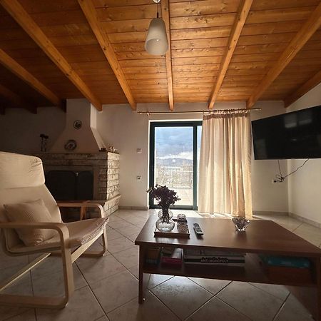 Lena S Apartment Nafpaktos Esterno foto